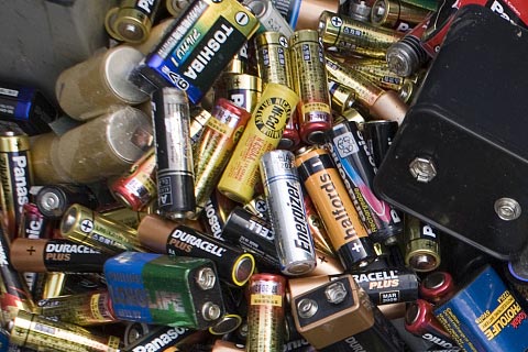 ㊣仙居步路乡收废弃钛酸锂电池☯理士汽车电池回收☯上门回收钴酸锂电池